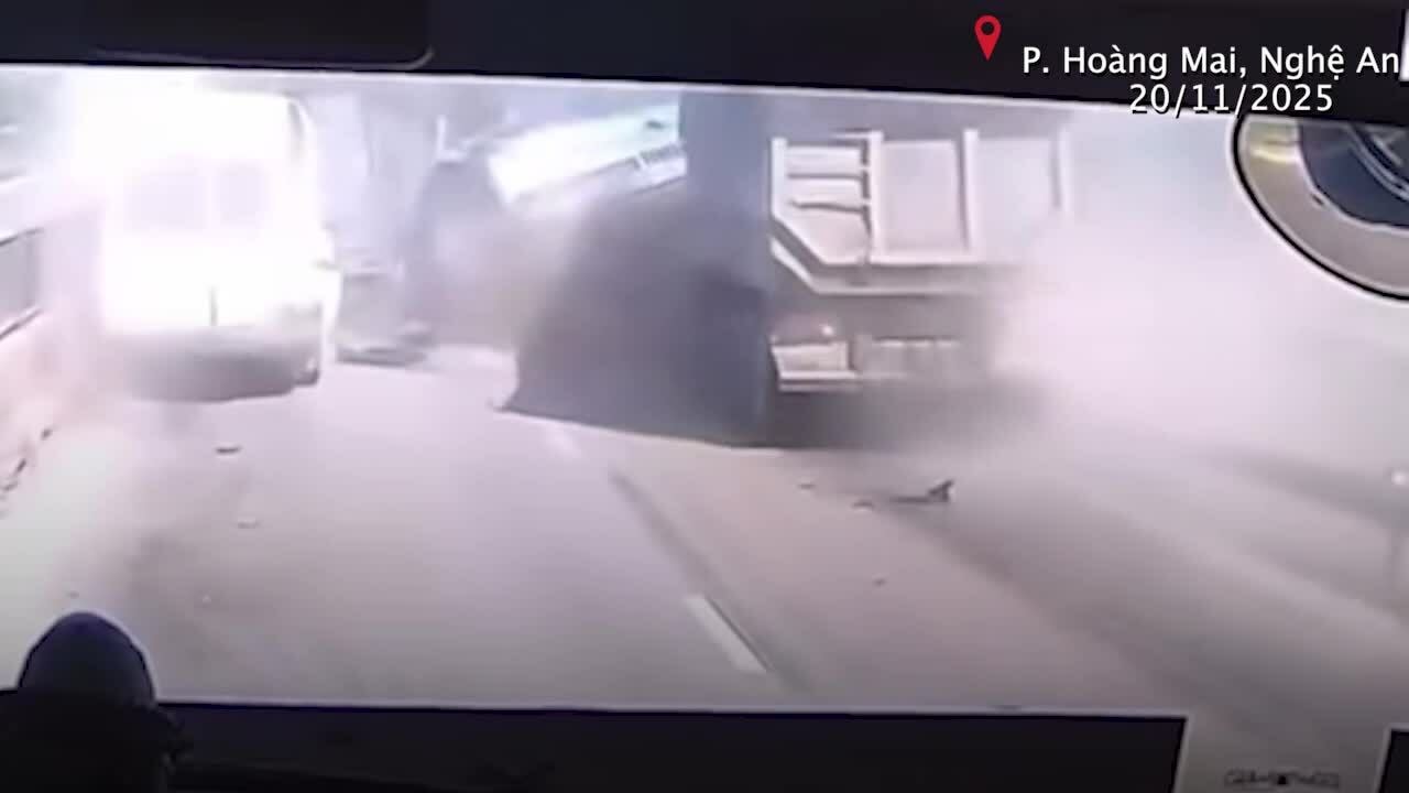 Tai nạn liên hoàn, cao tốc Nghi Sơn - Diễn Châu ùn tắc