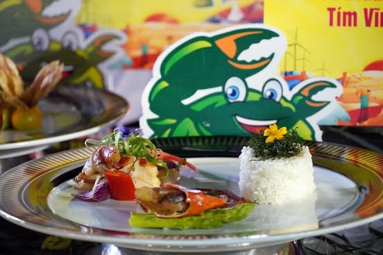 CLIP: Những món ăn hấp dẫn từ đặc sản cua Cà Mau - Ảnh 9.