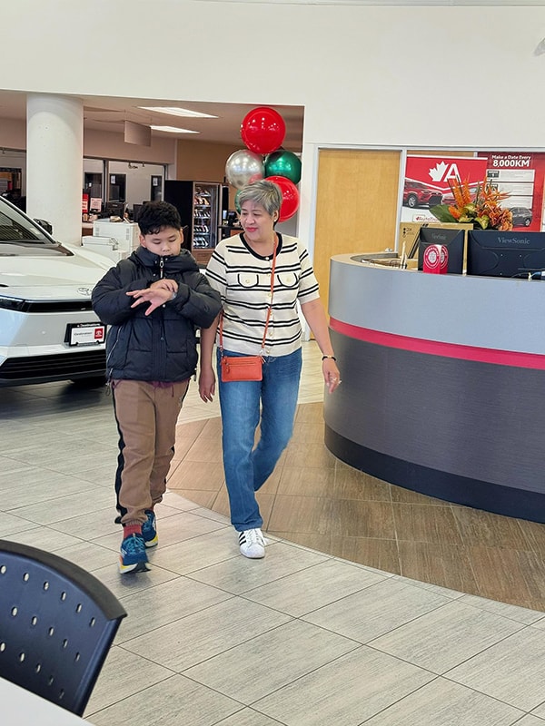 Cháu ngoại chưa chào đời, bố mẹ Hoa hậu Diễm Hương đã mua xế hộp tặng- Ảnh 7. Cháu ngoại chưa chào đời, bố mẹ Hoa hậu Diễm Hương đã mua xế hộp tặng- Ảnh 7.