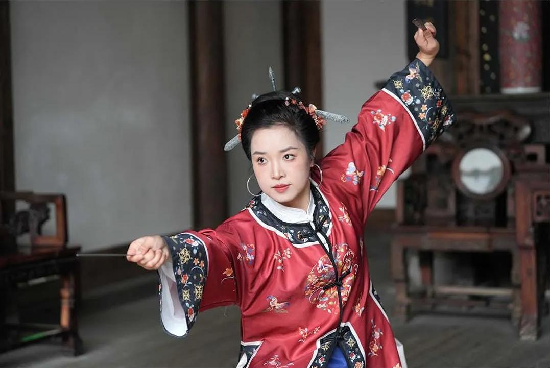 Tiêu Hiểu Quỳnh là nữ đệ tử phái Võ Đang