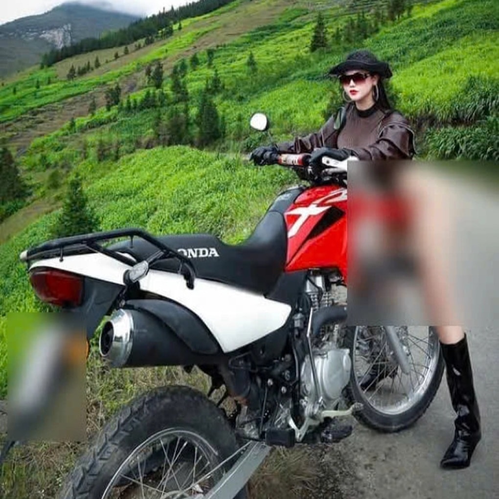 Cô gái chụp ảnh khoe thân phản cảm ở Hà Giang khiến nhiều người phẫn nộ - 1 Cô gái chụp ảnh khoe thân phản cảm ở Hà Giang khiến nhiều người phẫn nộ - 1