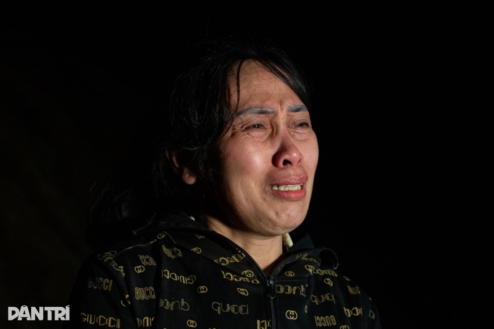 Người phụ nữ bất hạnh kiệt sức chăm mẹ tai biến và con trai liệt tứ chi - 4