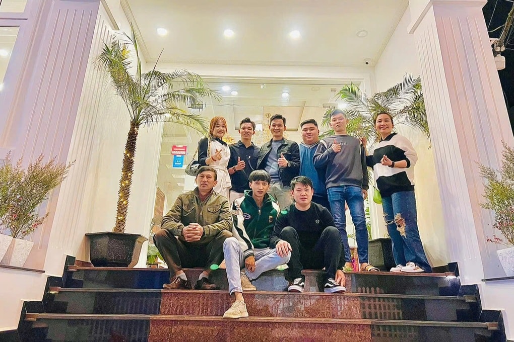 Chủ khách sạn Đà Lạt miễn phí phòng cho du khách mắc kẹt vì mưa lũ - 2 Chủ khách sạn Đà Lạt miễn phí phòng cho du khách mắc kẹt vì mưa lũ - 2