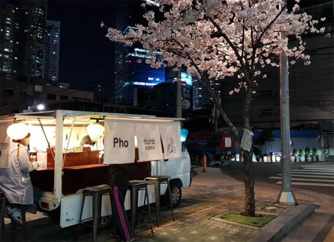 Những hàng phở Việt ở nước ngoài bỗng dưng nổi tiếng - 3