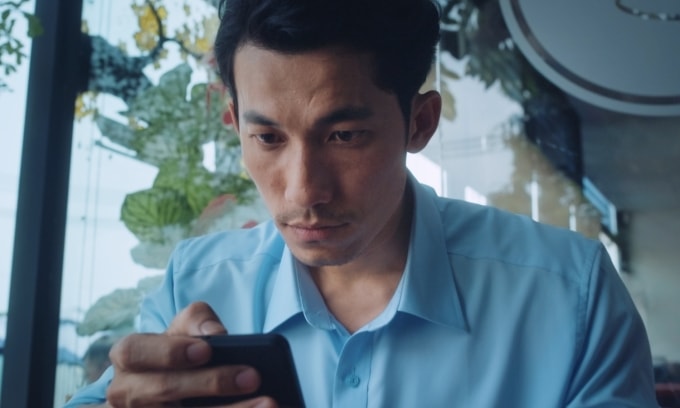 Tạo hình Liên Bỉnh Phát trong Bẫy tiền. Ảnh: Đoàn phim cung cấp