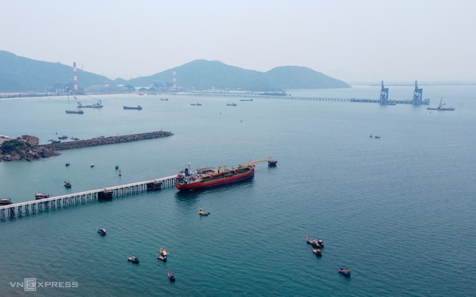 Một góc của vùng biển phường Vũng Áng, nơi Vingroup sẽ xây dựng bến cảng quốc tế. Ảnh: Đức Hùng