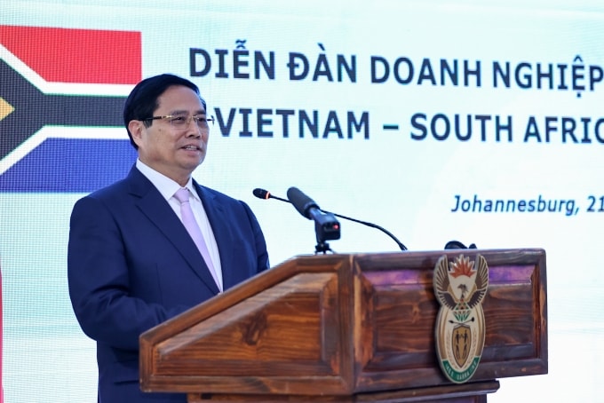 Thủ tướng Phạm Minh Chính phát biểu tại Diễn đàn Doanh nghiệp Việt Nam - Nam Phi, ngày 21/11. Ảnh: VGP