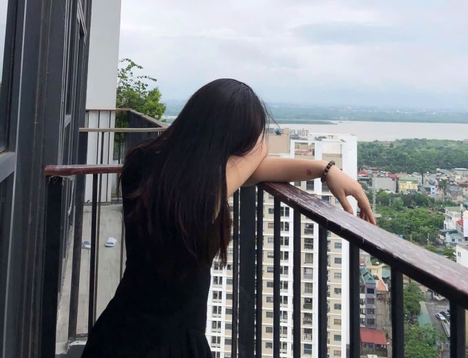 Nhiều người trẻ stress vì áp lực tìm bạn đời. Ảnh: Nhân vật cung cấp