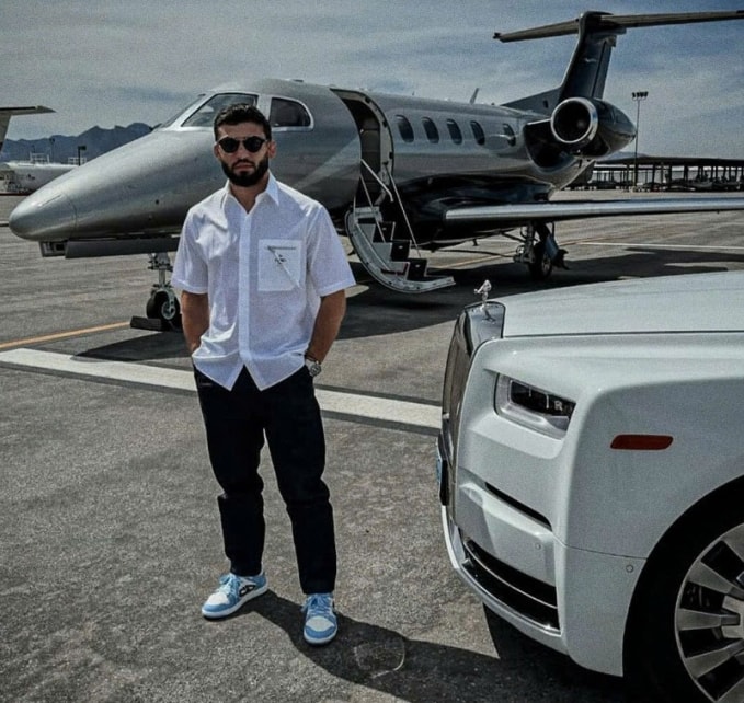 Arman Tsarukyan xuất thân trong gia đình khá giả, điều trái ngược với hầu hết các võ sĩ MMA. Ảnh: Instagram / Arm_011