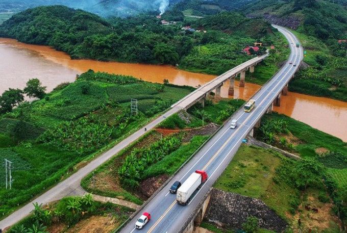 Cao tốc Việt Trì - Hòa bình sẽ kết nối với cao tốc Nội Bài - Lào Cai. Ảnh: Báo Lào Cai