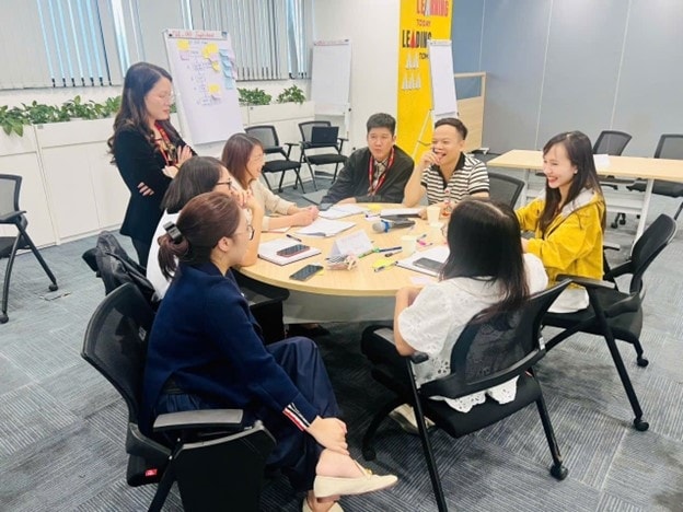 Năm nay ROX Group tổ chức gần 4.000 lớp đào tạo nội bộ. Ảnh: ROX Group