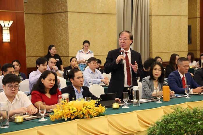 (NLĐO)- "Rừng" thủ tục pháp lý là những rào cản trong đầu tư hạ tầng kỹ thuật và bài toán nan giải về hạ tầng xã hội cho Khu công nghiệp phát triển. - Ảnh 2. (NLĐO)- "Rừng" thủ tục pháp lý là những rào cản trong đầu tư hạ tầng kỹ thuật và bài toán nan giải về hạ tầng xã hội cho Khu công nghiệp phát triển. - Ảnh 2.