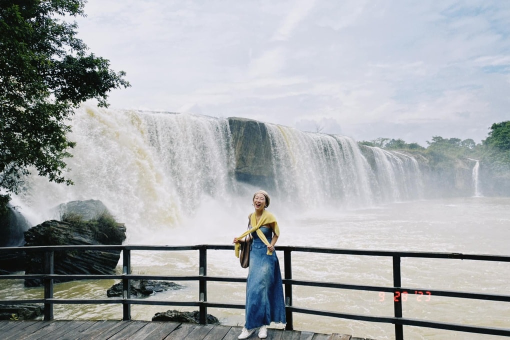 Thực hư cầu treo triệu view ở thác nước nổi tiếng Đắk Lắk bị lũ cuốn trôi - 3 Thực hư cầu treo triệu view ở thác nước nổi tiếng Đắk Lắk bị lũ cuốn trôi - 3