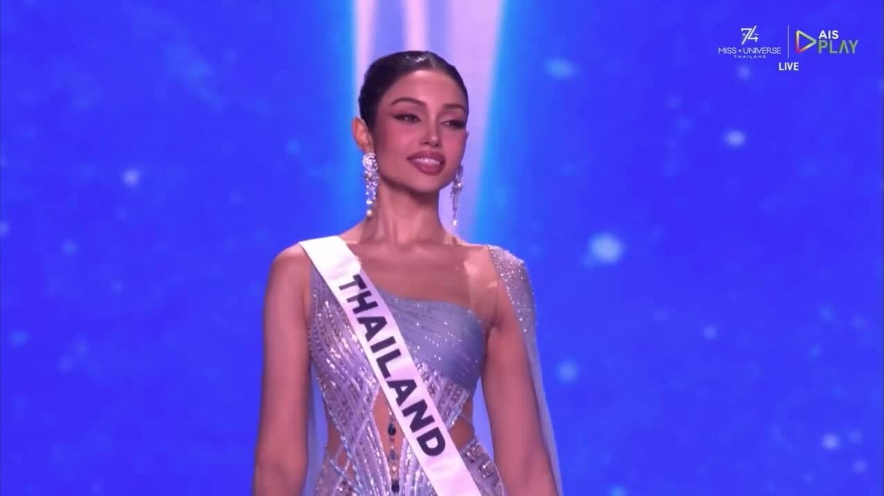 Veena Praveenar Singh diễn trang phục dạ hội ở Miss Universe 2025