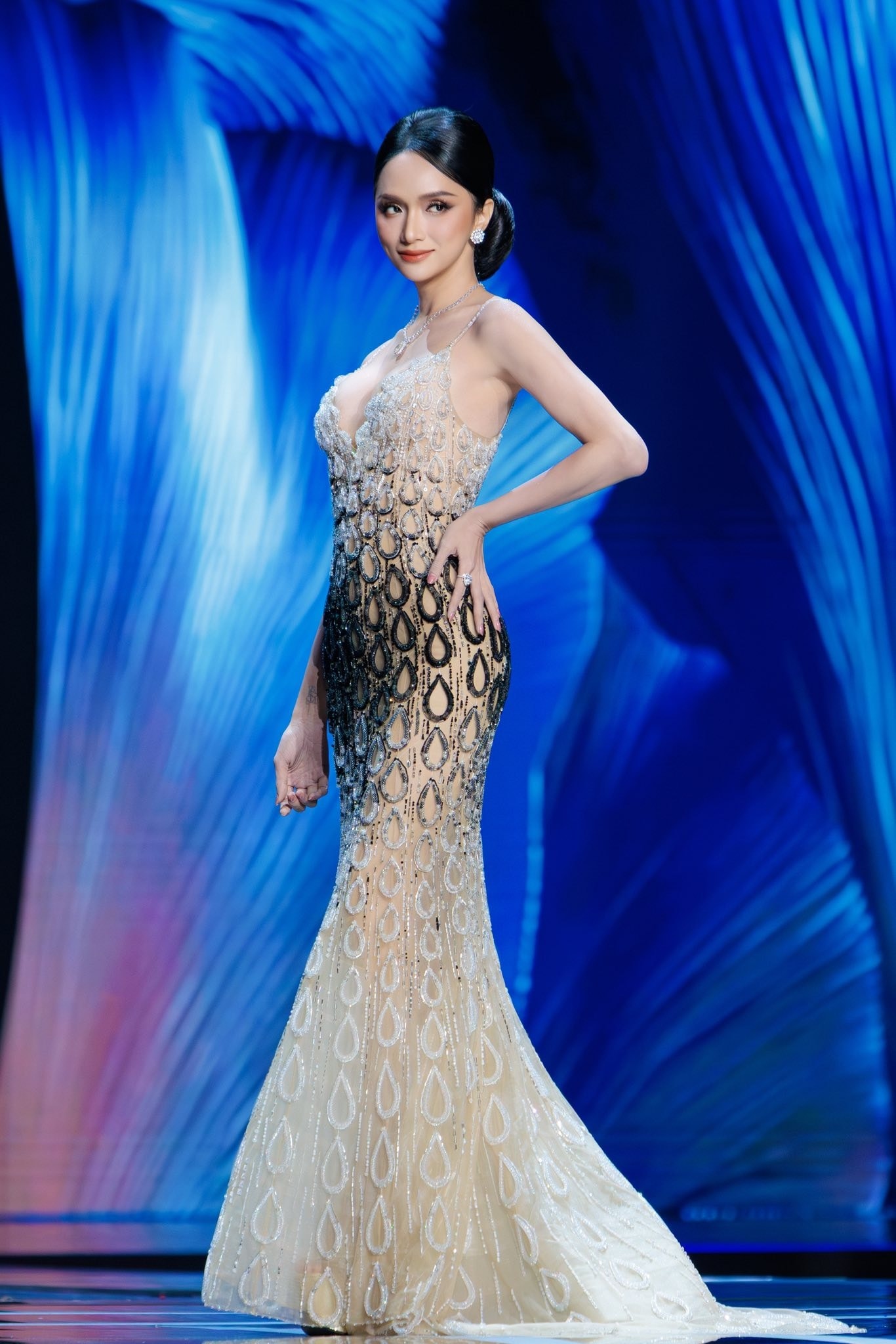 Hương Giang ảnh 1 Huong Giang anh 1