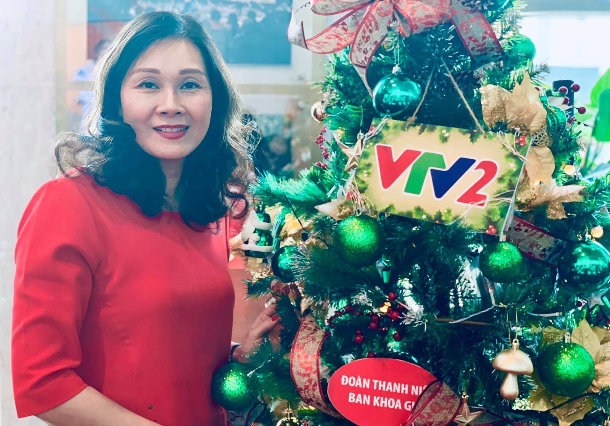 BTV 10 năm dẫn Thời sự VTV từng là Á hậu Hà Nội, mỹ nhân ảnh lịch bao người mê - 4