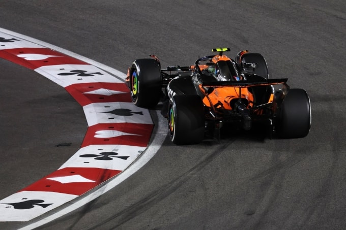 Norris về nhì, nhưng không được công nhận kết quả, nên bị