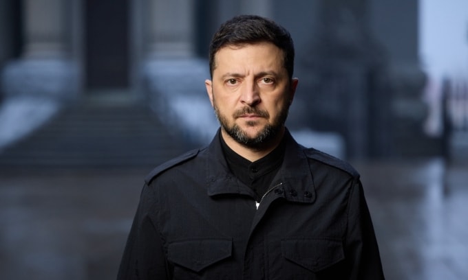 Tổng thống Ukraine Volodymyr Zelensky phát biểu từ thủ đô Kiev ngày 21/11 trước đề xuất hòa bình mới từ Mỹ. Ảnh: AP