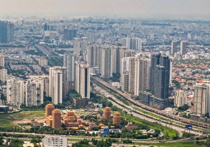 Bất động sản khu Đông TP HCM với các dự án chung cư. Ảnh: Quỳnh Trần