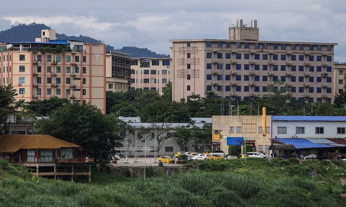 Các tòa nhà tại thị trấn Shwe Kokko, Myanmar ngày 18/11. Ảnh: Reuters