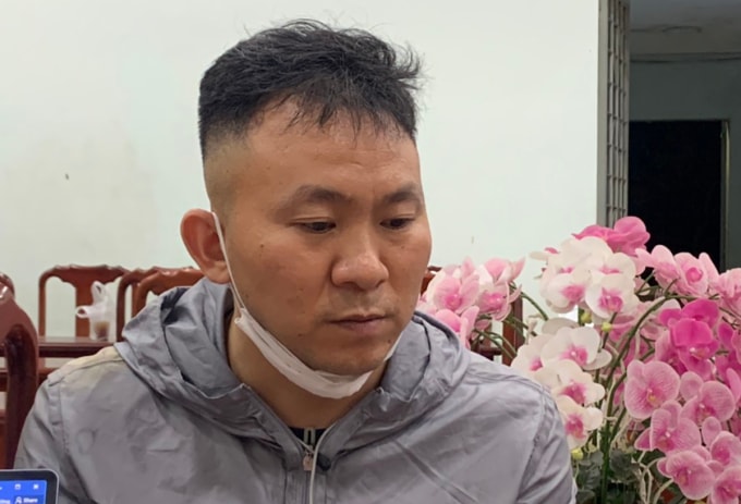 Zhao Xin tại cơ quan cảnh sát điều tra. Ảnh:Yên Khánh