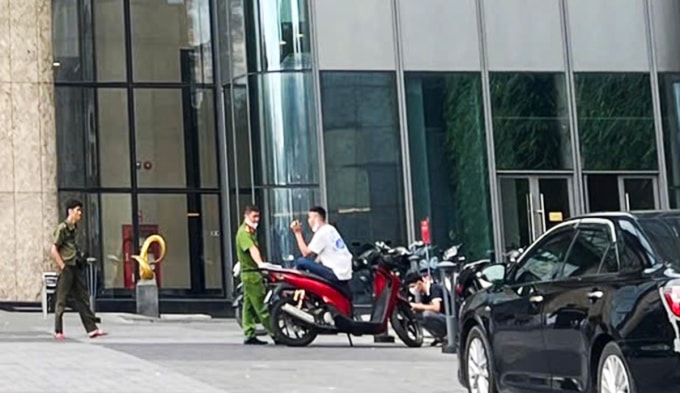 Cảnh sát phong tỏa hiện trường. Ảnh: Nhật Vy