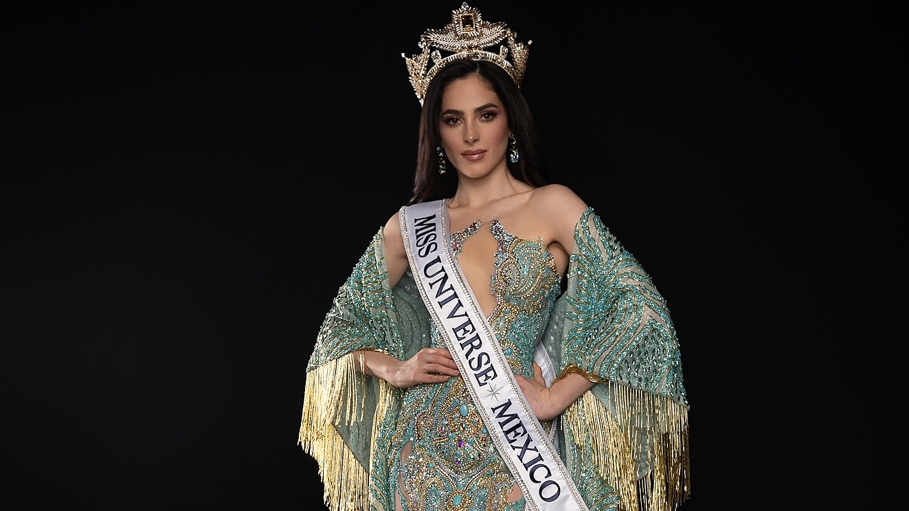 Phút đăng quang Miss Mexico của Fatima Bosch tháng 9