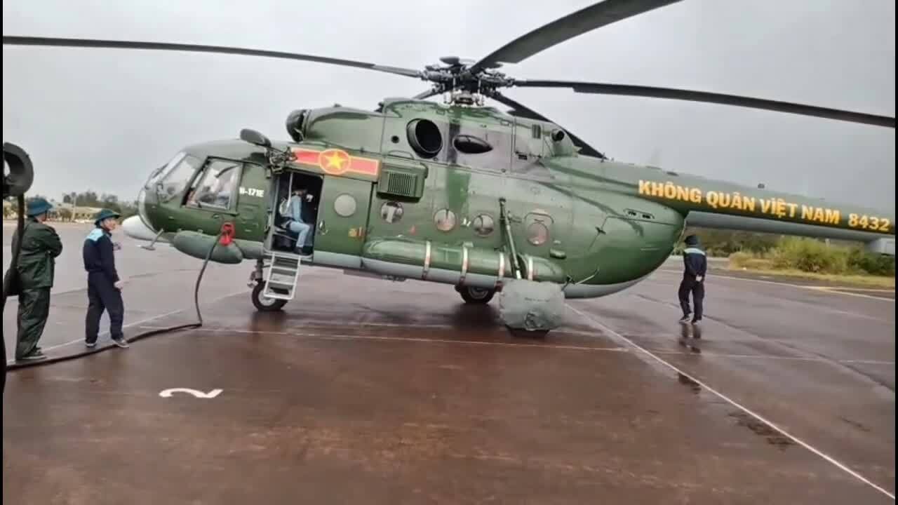 Sư đoàn 372 bay cứu trợ khu vực Hòa Xuân Đăk Lăk