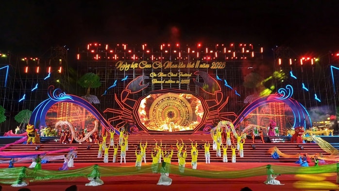 Bất ngờ lượng du khách đến với Ngày hội Cua Cà Mau - Ảnh 1.