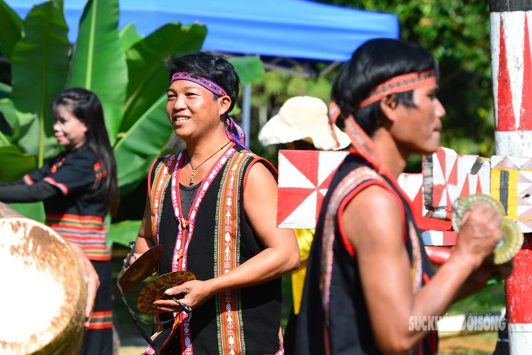 Vũ điệu cồng chiêng trong Ngày Đại đoàn kết các dân tộc- Ảnh 6.