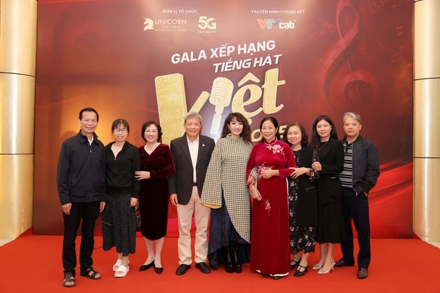 Gala Xếp hạng Tiếng hát Việt toàn cầu 2025: Đêm nhạc mãn nhãn, khép lại hành trình tìm kiếm tài năng âm nhạc Việt- Ảnh 1. Gala Xếp hạng Tiếng hát Việt toàn cầu 2025: Đêm nhạc mãn nhãn, khép lại hành trình tìm kiếm tài năng âm nhạc Việt- Ảnh 1.