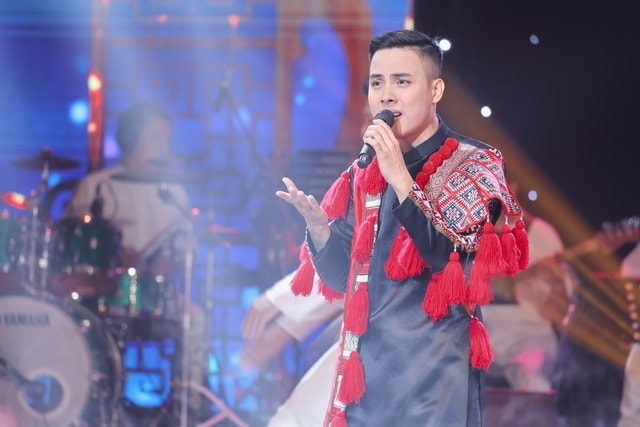 Gala Xếp hạng Tiếng hát Việt toàn cầu 2025: Đêm nhạc mãn nhãn, khép lại hành trình tìm kiếm tài năng âm nhạc Việt- Ảnh 4. Gala Xếp hạng Tiếng hát Việt toàn cầu 2025: Đêm nhạc mãn nhãn, khép lại hành trình tìm kiếm tài năng âm nhạc Việt- Ảnh 4.