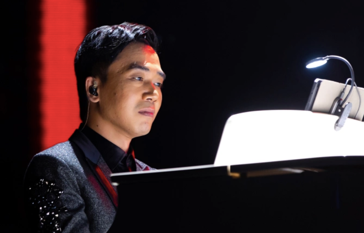 Nhạc sĩ mang hàm Trung tá, Giám đốc Dàn nhạc giao hưởng quân đội là ai? - 3