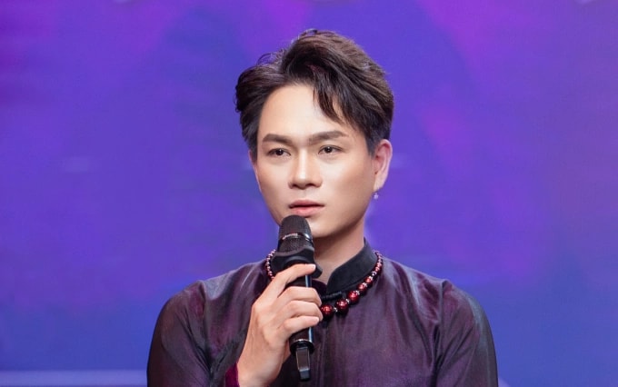 Tuấn Cry chia sẻ về sáng tác mới lấy cảm hứng từ trò chơi dân gian ''Oẳn tù tì''.