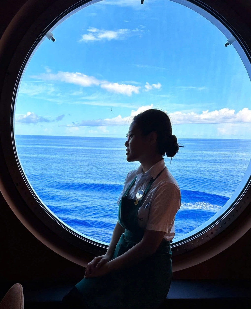 Cô gái làm việc ở du thuyền quốc tế lương nghìn USD, du lịch khắp thế giới - 4