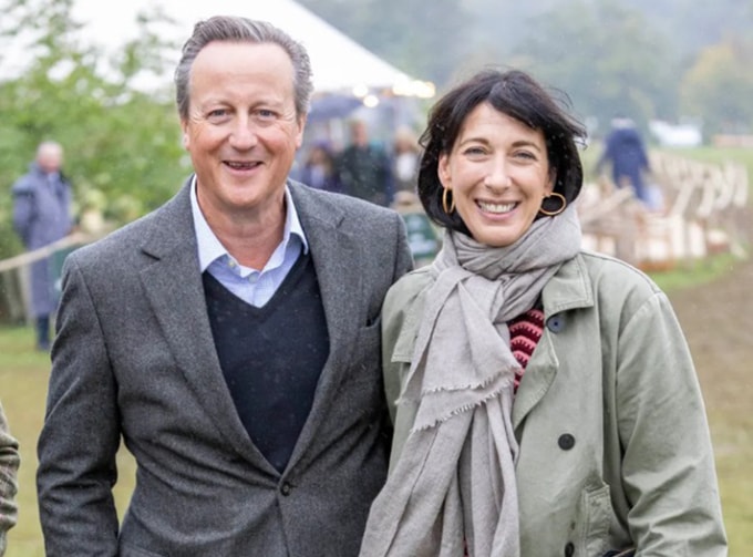 Ông Cameron và vợ, bà Samantha. Ảnh: The Sunday Times