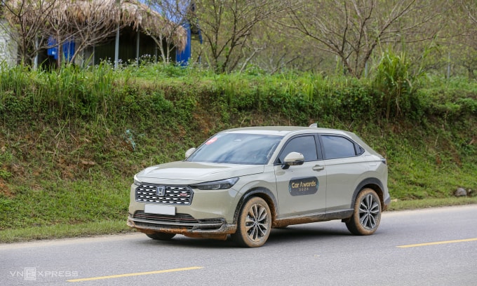 Honda HR-V bản hybrid trong hành trình Car Test ngày 10/11/2025. Ảnh: Lương Dũng