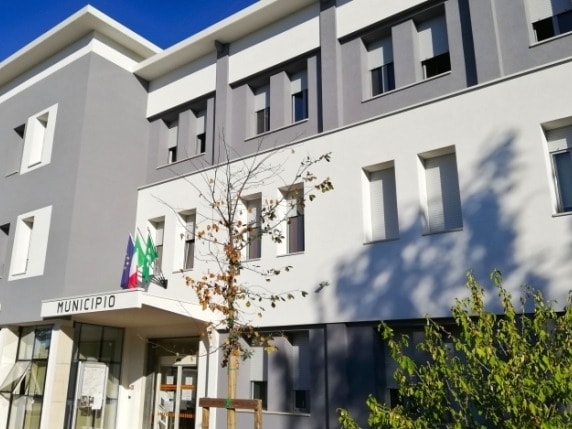 Văn phòng hành chính địa phương ở Borgo Virgilio. Ảnh: Corriere della Sera