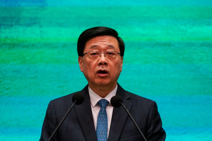 Trưởng đặc khu hành chính Hong Kong John Lee phát biểu tại thành phố hôm 27/10. Ảnh: AFP