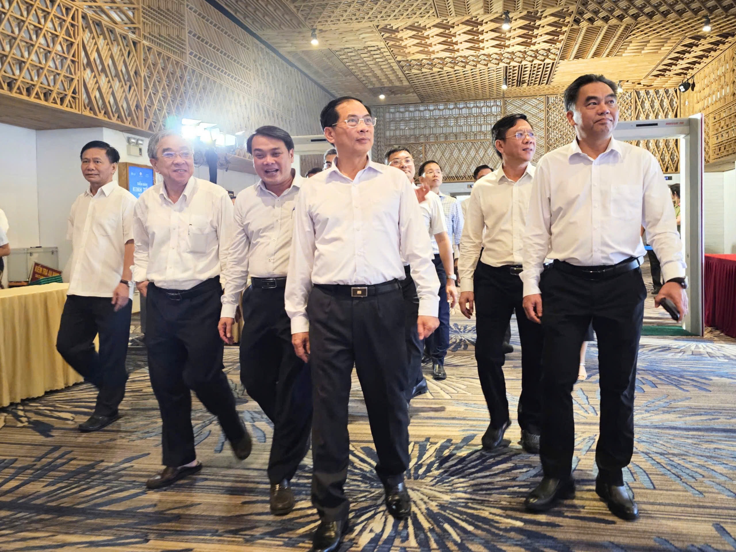 Tổng duyệt Diễn đàn Kinh tế Mùa thu 2025 tại TP HCM và những điểm nhấn nổi bật - Ảnh 3.