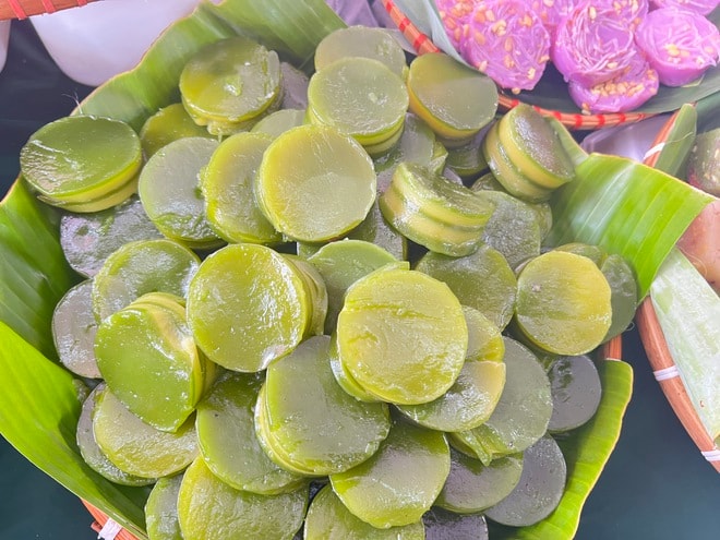 CLIP: Lễ hội Bánh dân gian Nam Bộ đông nghẹt thực khách- Ảnh 10. CLIP: Lễ hội Bánh dân gian Nam Bộ đông nghẹt thực khách- Ảnh 10.