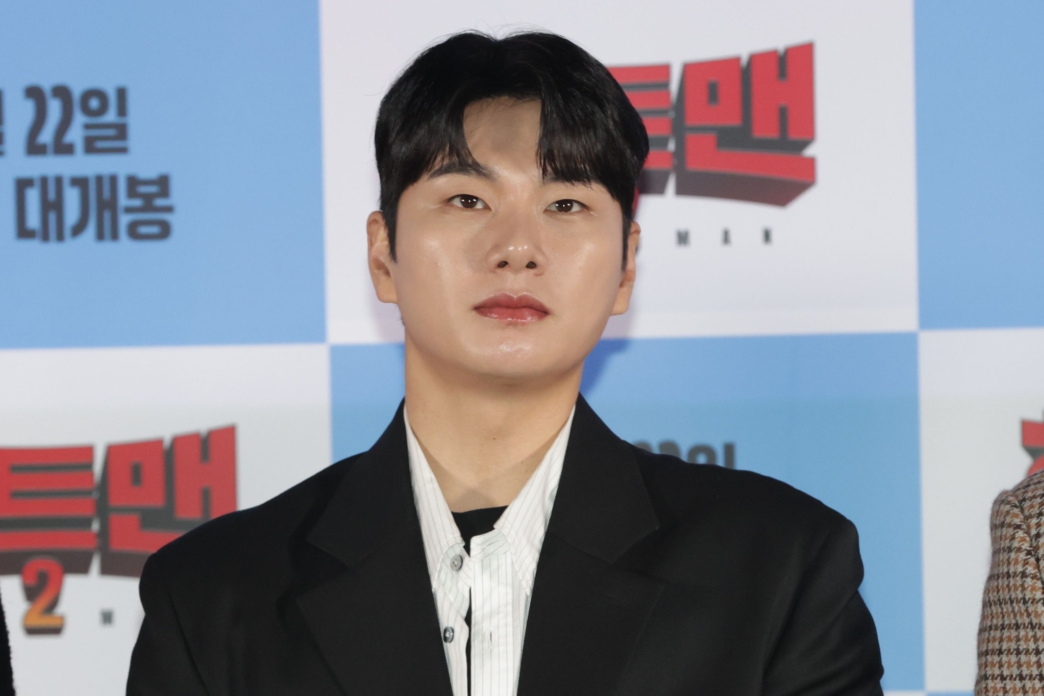 Lee Yi Kyung ảnh 1 Lee Yi Kyung anh 1