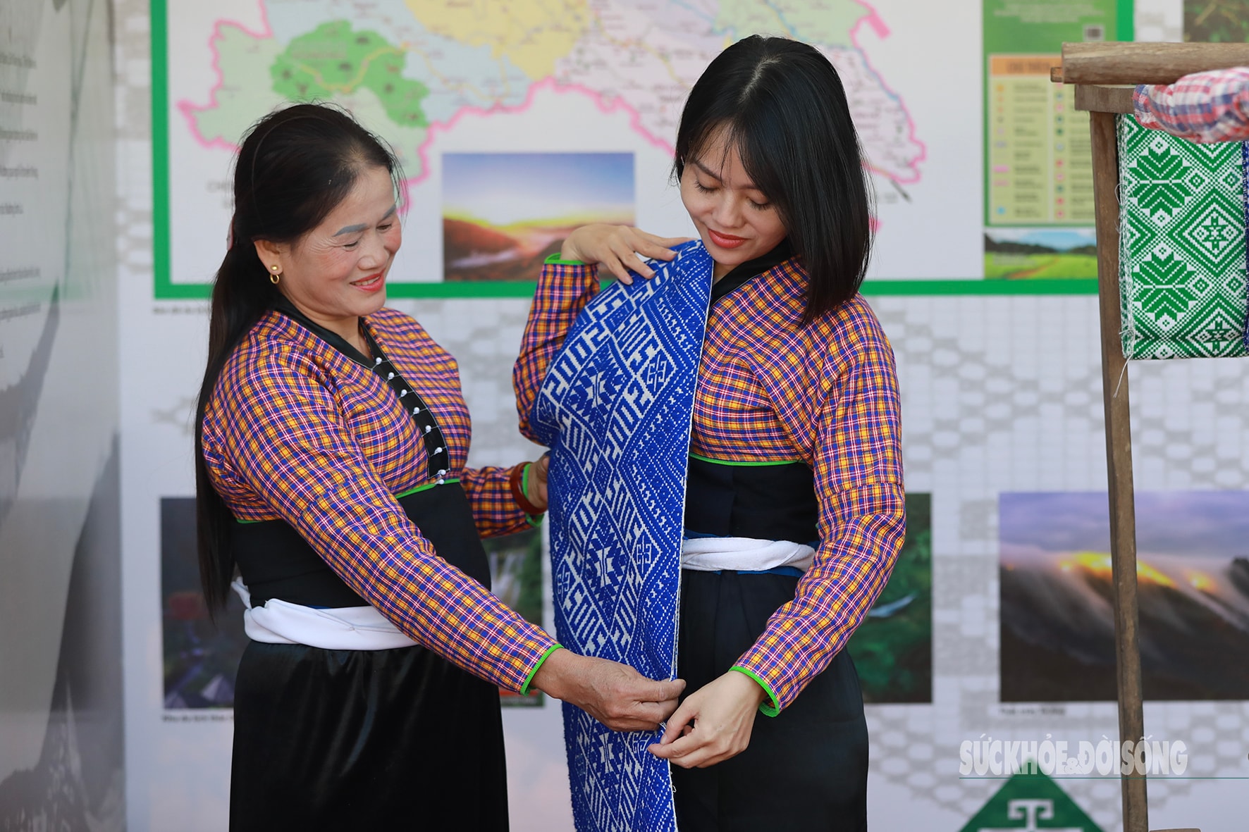 Phụ nữ Mường gìn giữ linh hồn thổ cẩm- Ảnh 11.