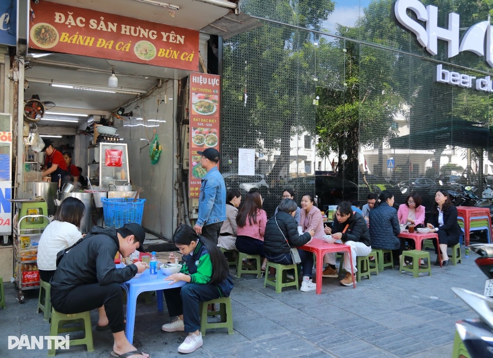 Quán bún cá ở Hà Nội bất ngờ lọt danh sách Michelin, chủ tưởng bị lừa đảo - 5 Quán bún cá ở Hà Nội bất ngờ lọt danh sách Michelin, chủ tưởng bị lừa đảo - 5