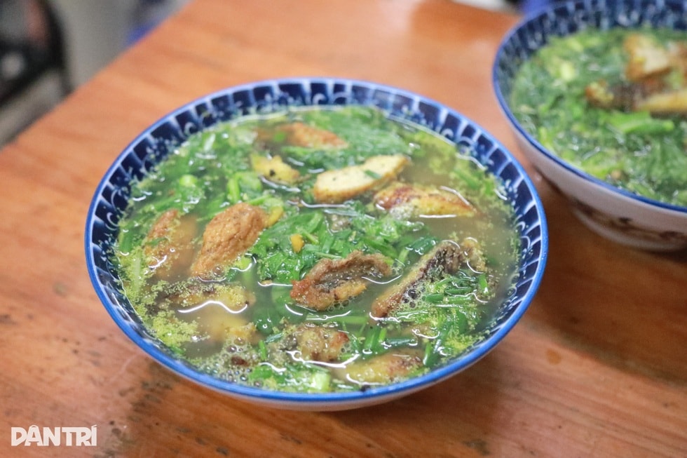 Quán bún cá ở Hà Nội bất ngờ lọt danh sách Michelin, chủ tưởng bị lừa đảo - 7 Quán bún cá ở Hà Nội bất ngờ lọt danh sách Michelin, chủ tưởng bị lừa đảo - 7