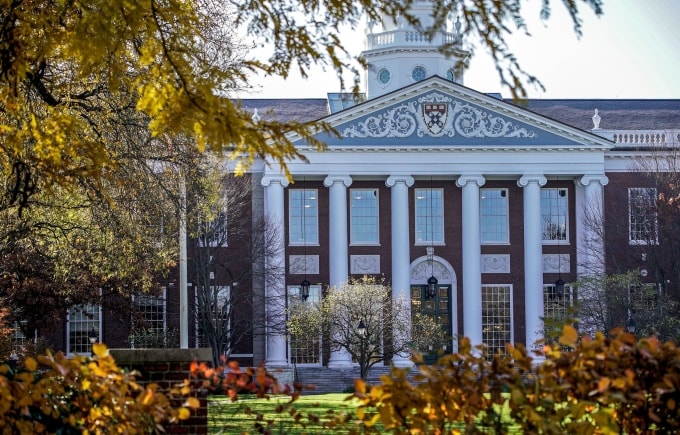 Một tòa nhà trong khuôn viên Đại học Harvard, Mỹ. Ảnh: Harvard Business School Fanpage