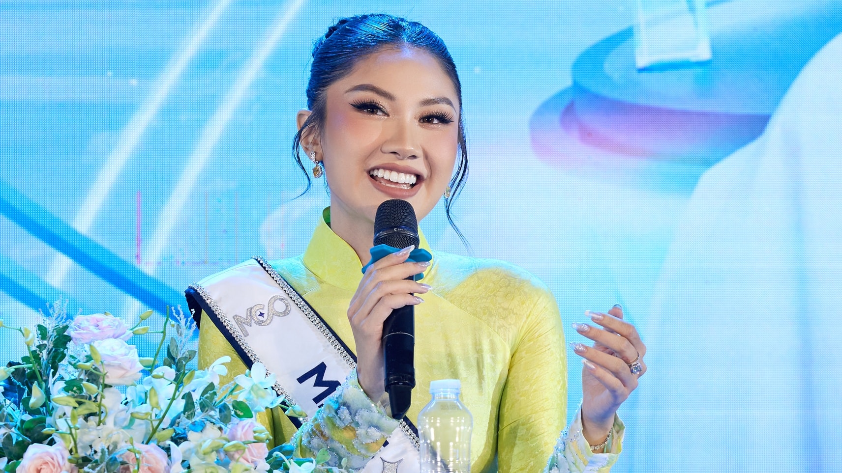 Hoa hậu Phương Linh: 'Tôi muốn đăng quang Miss Cosmo trên sân nhà'