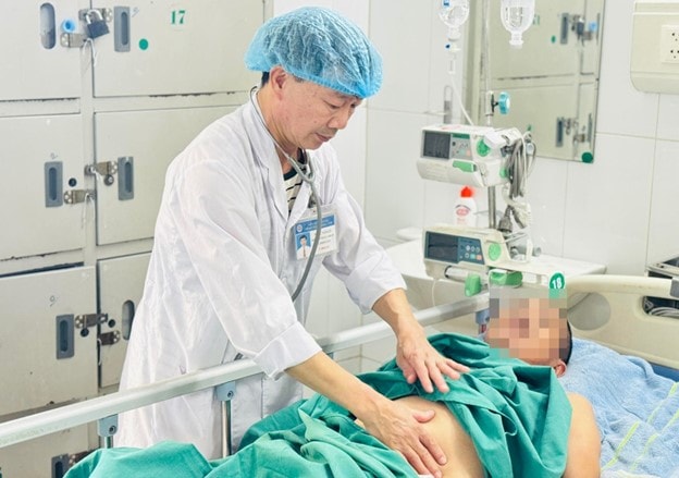 Người đàn ông nguy kịch sau bữa nhậu với thịt ếch, vịt - Ảnh 1.