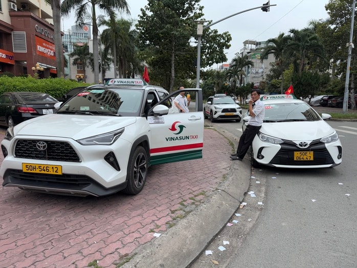 Vinasun vay hàng trăm tỉ đồng chuyển đổi xe xanh - Ảnh 1.