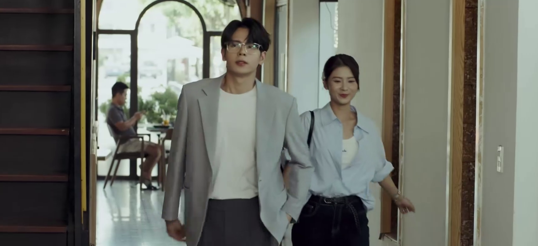 NSƯT Hoàng Hải, Kiều Anh xuất hiện trong phim nối sóng 'Gió ngang khoảng trời xanh'- Ảnh 2. NSƯT Hoàng Hải, Kiều Anh xuất hiện trong phim nối sóng 'Gió ngang khoảng trời xanh'- Ảnh 2.